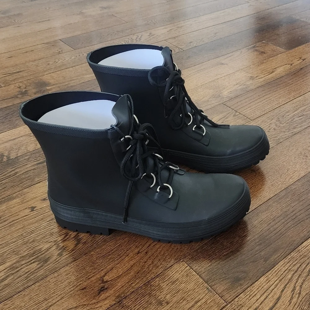 Chooka Ava Lace-Up Ankle Boot Waterproof Rain Boot Size 9